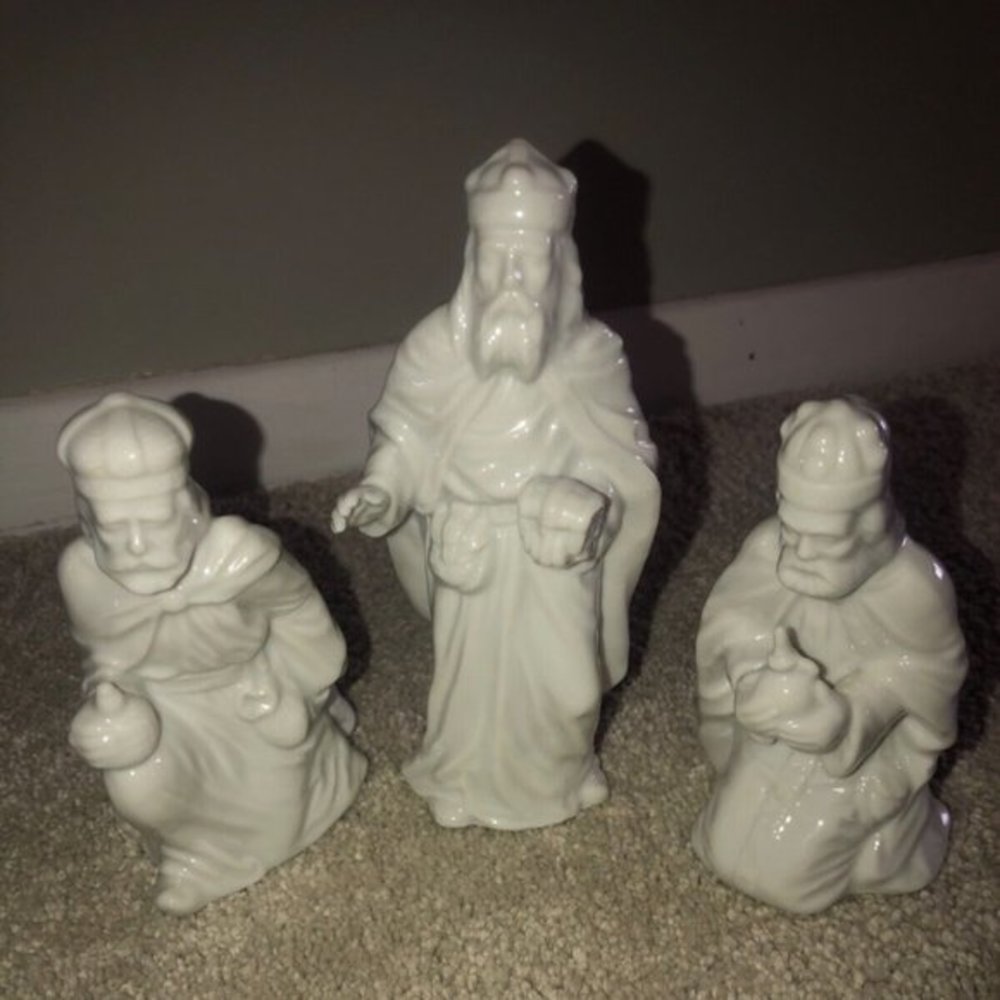Vintage Fitz and Floyd White Ceramic Nativity WISE MAN‎ REPLACEMENT PIECES Set